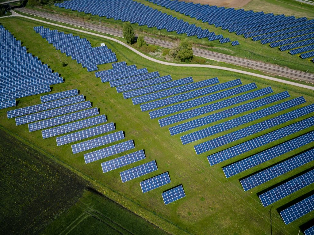 L'agriphotovoltaïsme : cadre, lois et défis écologiques