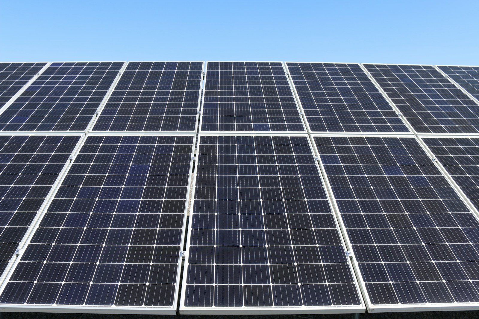 Comment savoir si mon panneau solaire charge ma batterie